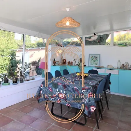 Willa La Quietude-villa T4 Costebelle Plage Almanarre By Hc *
