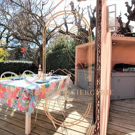 La Quietude-villa T4 Costebelle Plage Almanarre By Hc Villa Hyeres